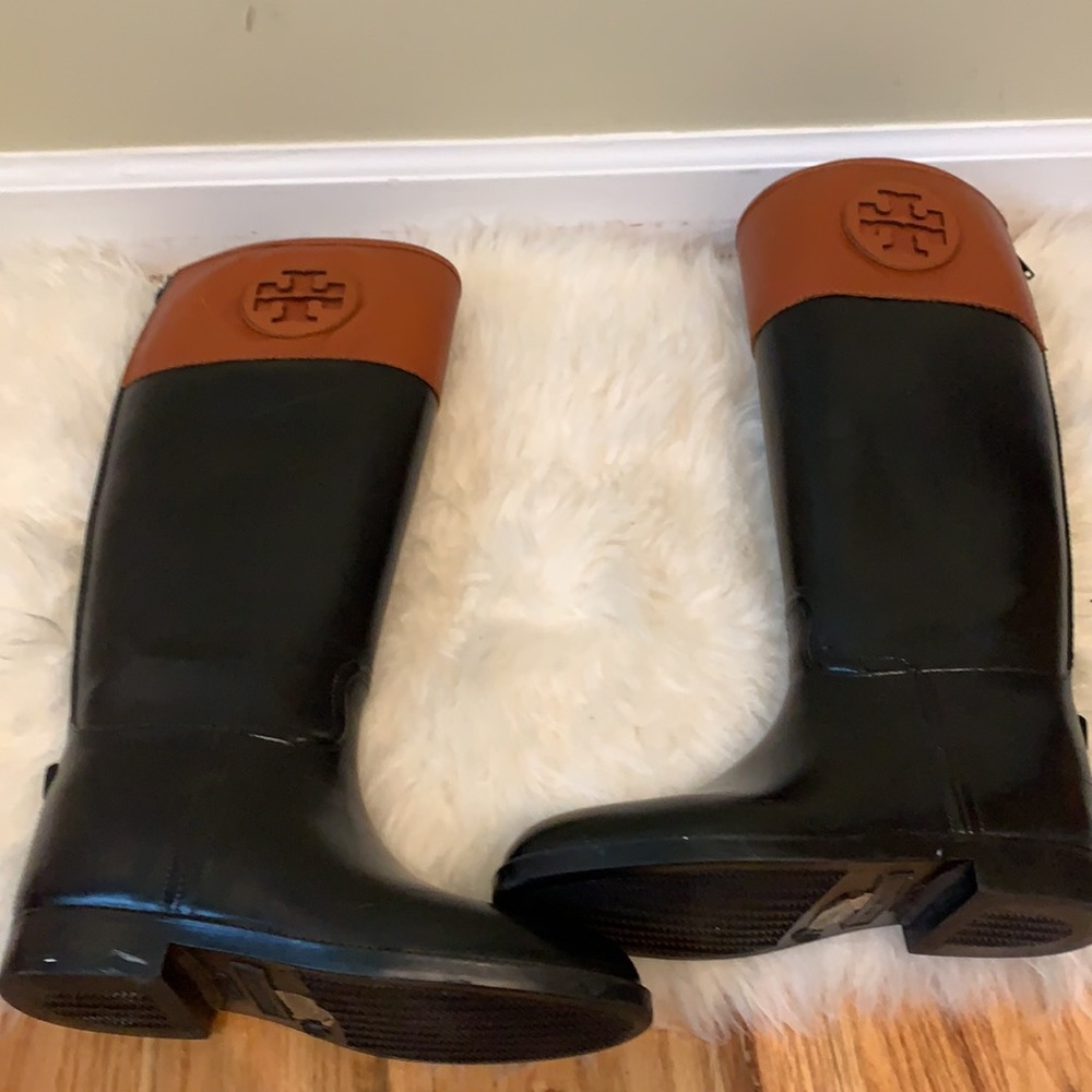 Tory Burch rain boots - Picture 2 of 6